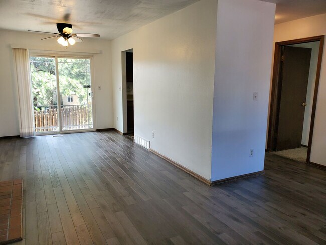 Building Photo - 5528 Fiesta Ln