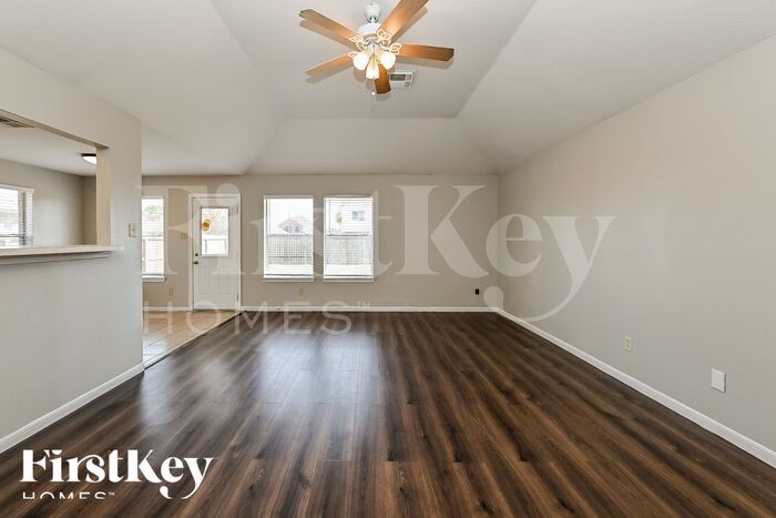 Building Photo - 8222 Sanford St