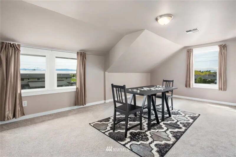 Building Photo - 2190 Washington St