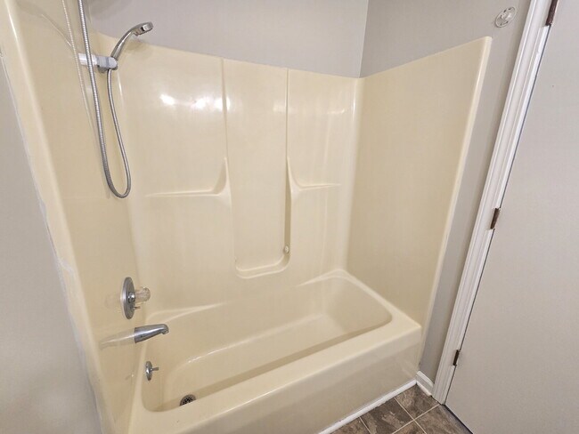 Building Photo - 746 Shelton Cir