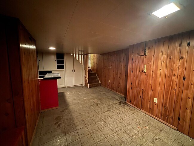 Building Photo - New Year, New Home, $500 Off! Want to stop renting and finally own your own home? Now you CAN — w...