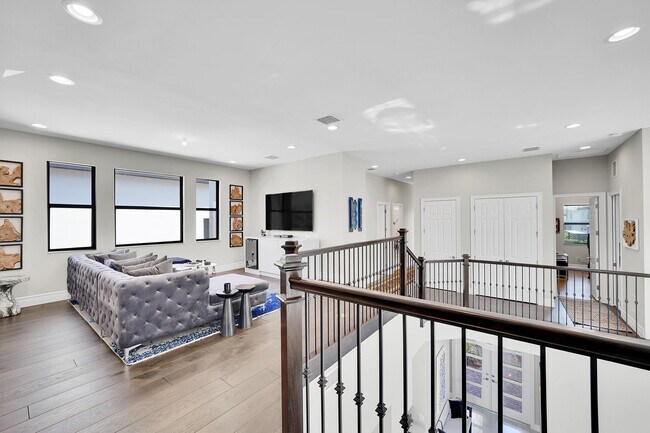 Building Photo - 9081 Chauvet Wy