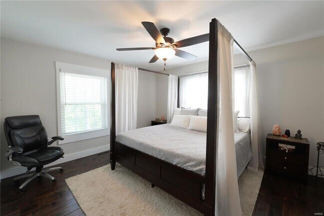 Building Photo - 1306 S Geyer Rd