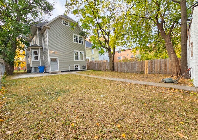 Building Photo - 121 N Menard Ave