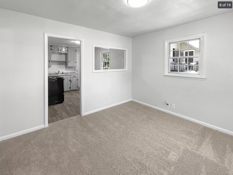 Building Photo - 114 McKinley St