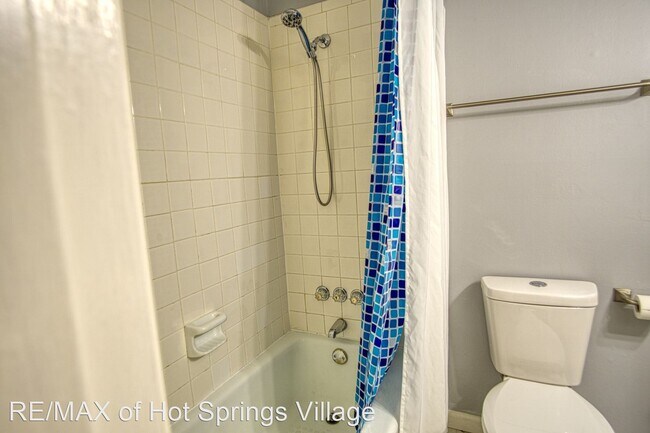 Building Photo - 3 br, 2 bath House - 26 Orantes Place