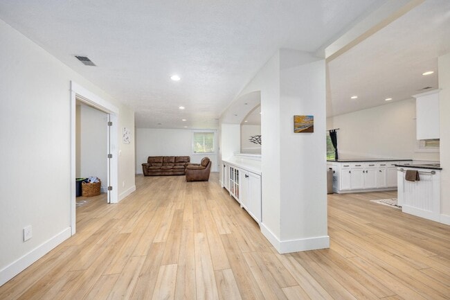 Building Photo - 4440 Whitewood Farms Dr NE