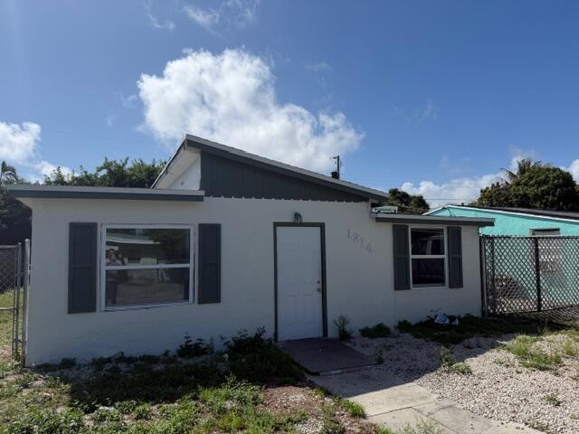 Building Photo - 1214 Highview Rd