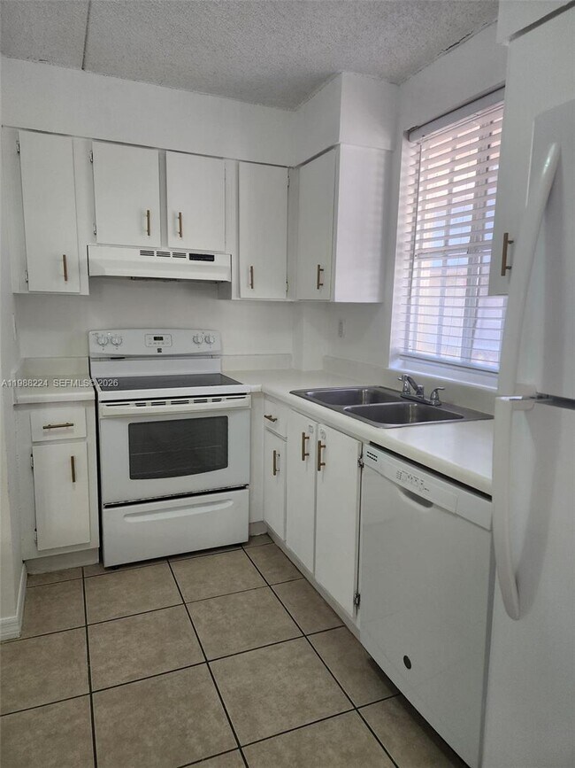 Building Photo - 6195 NW 186th St