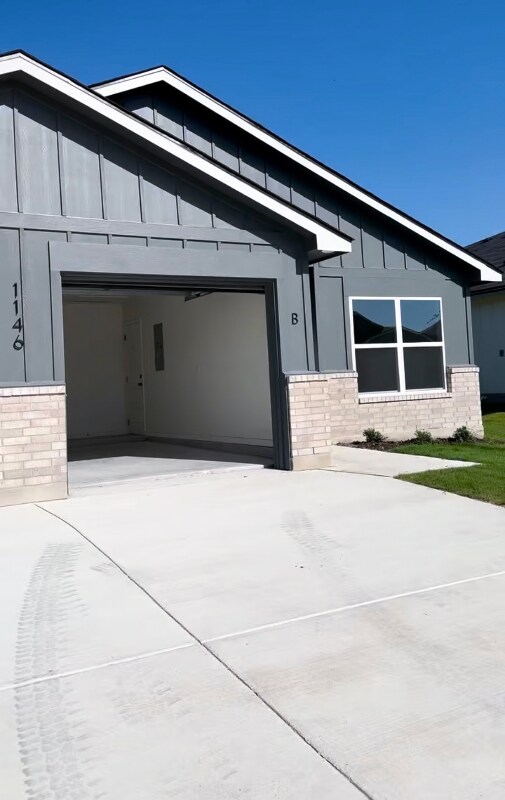 Building Photo - 1146 Lindsey Dr