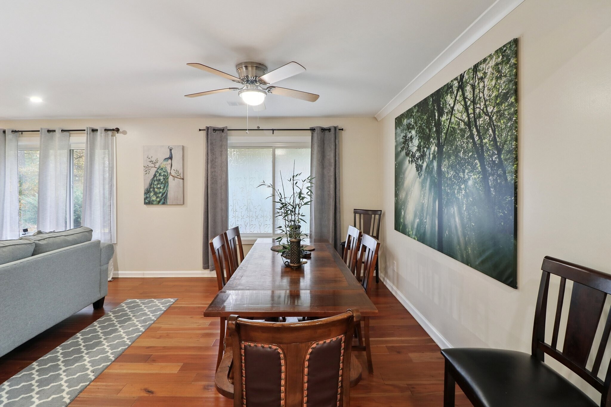 Building Photo - 2650 Colonial Dr