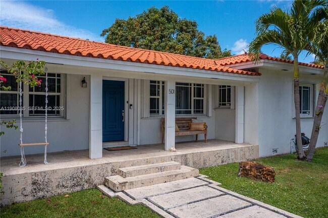 Building Photo - 501 SW 19th Rd