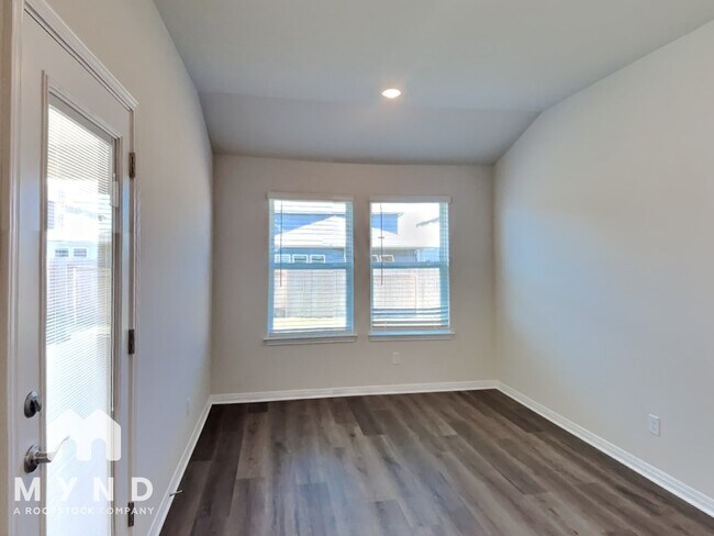 Building Photo - 2828 Mill Run Bnd