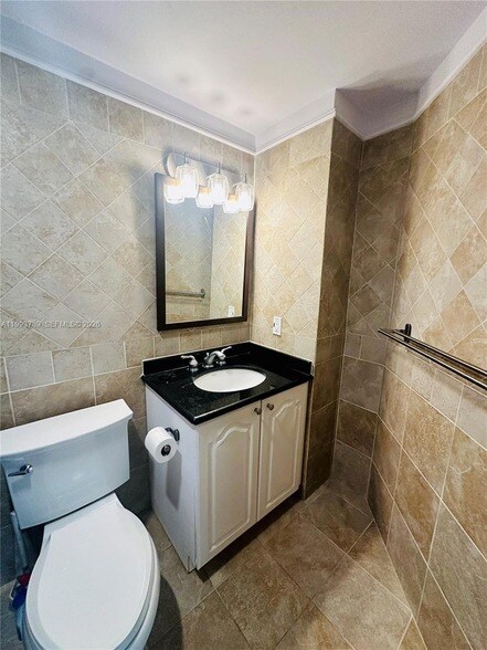 Building Photo - 600 Euclid Ave