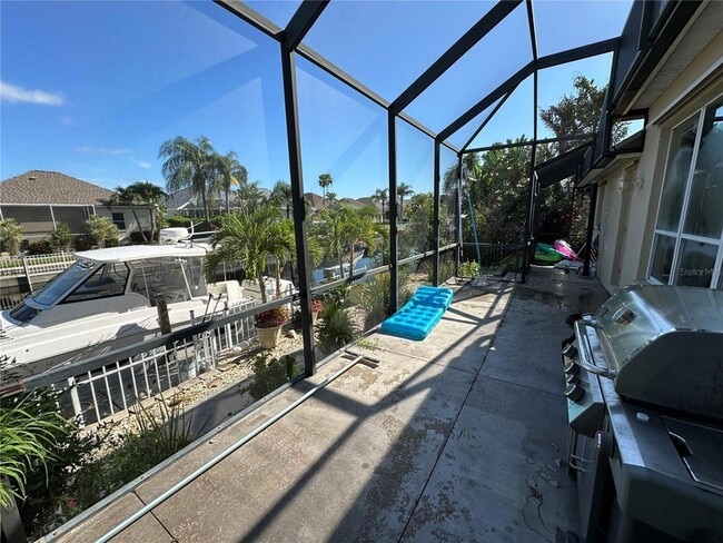 Building Photo - 4727 Spinnaker Dr