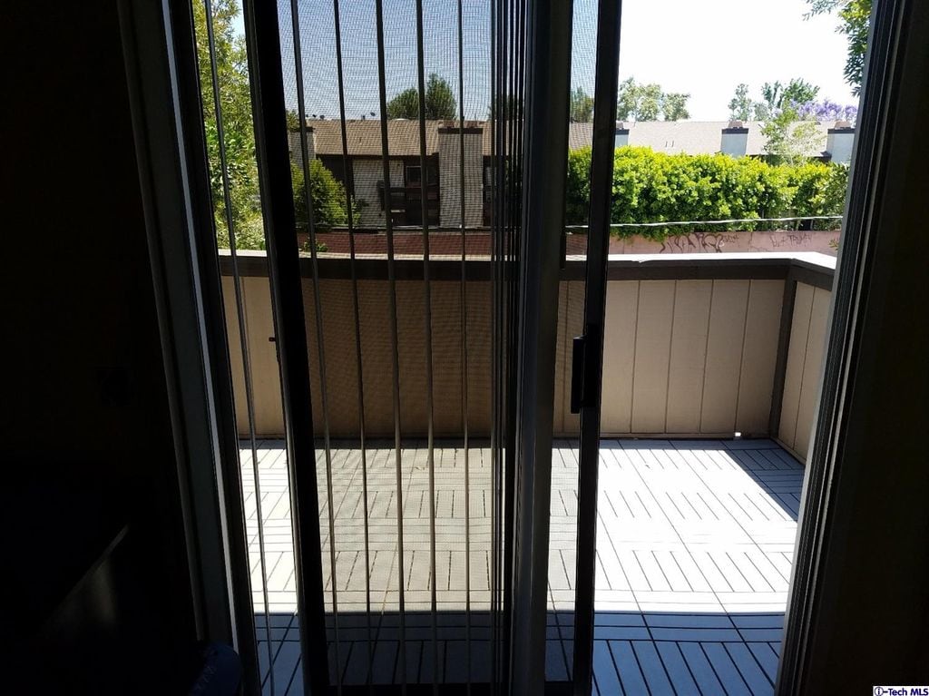 Large Deck off Master - 9414 Moonbeam Ave