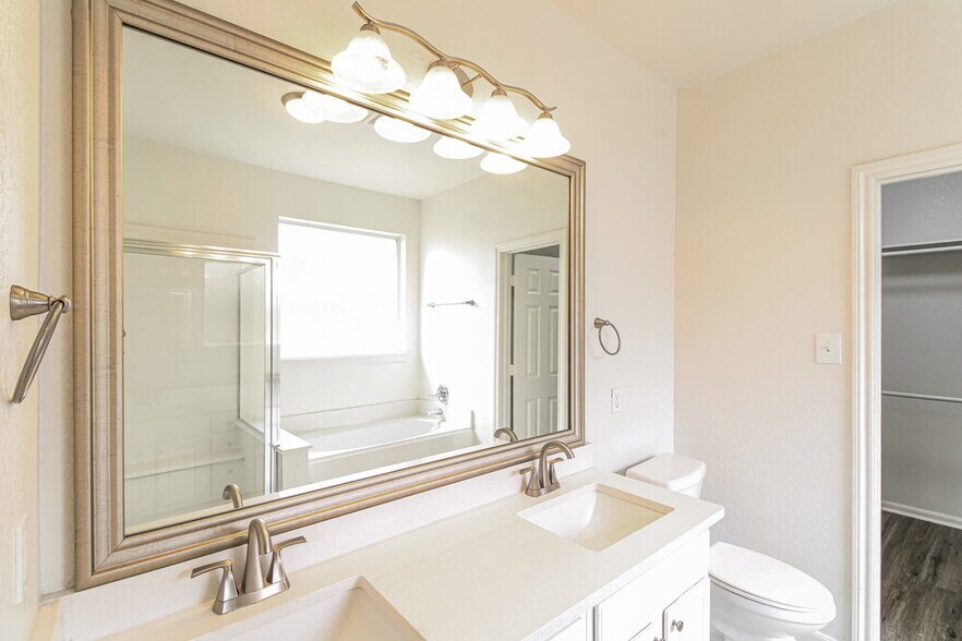 Building Photo - 11305 Shoal Creek Dr