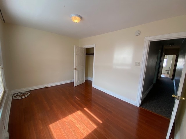 Building Photo - 427 E Wall St