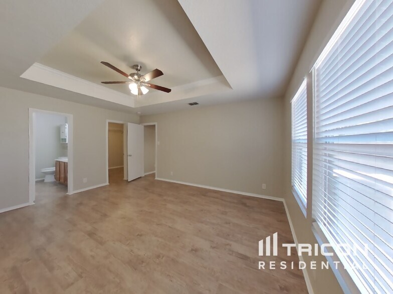Building Photo - 8027 Abbotts Pointe