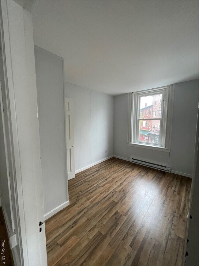 Building Photo - 59 Main St