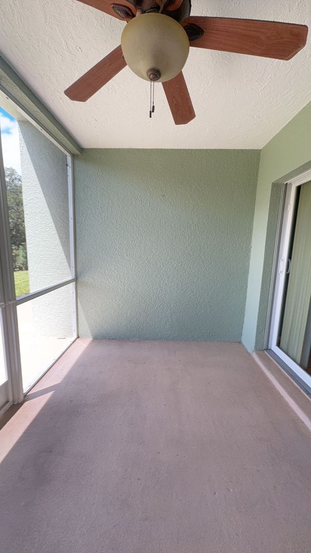 Building Photo - Adorable 2-bedroom, 2-bathroom 1st floor c...