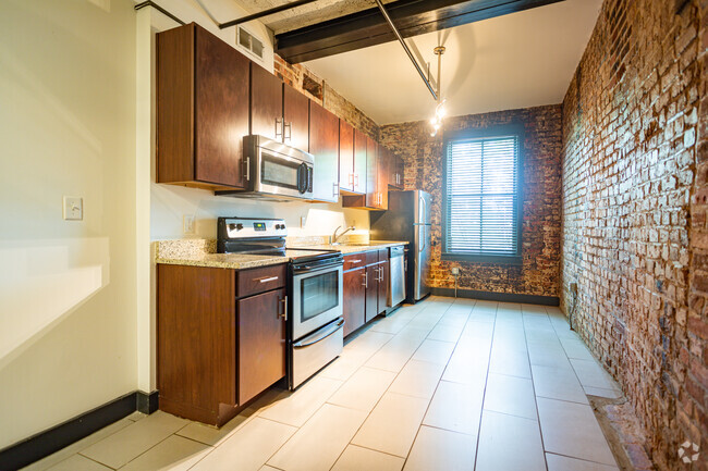 2BR, 2BA - Cobblestone Commons