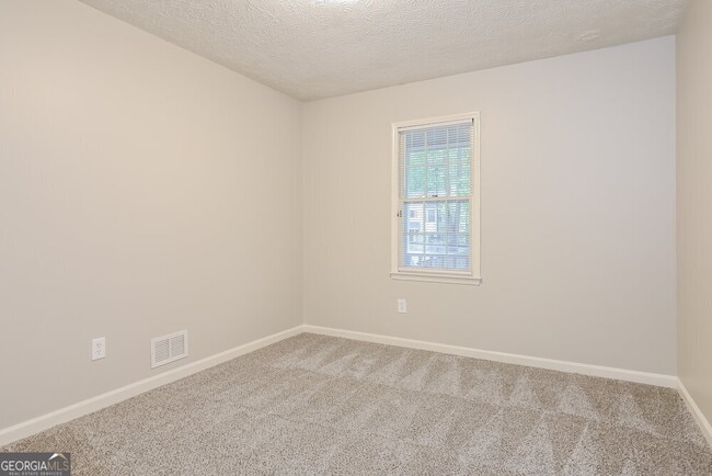 Building Photo - 1019 River Stone Ct