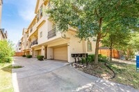 Building Photo - 1914 Euclid Ave