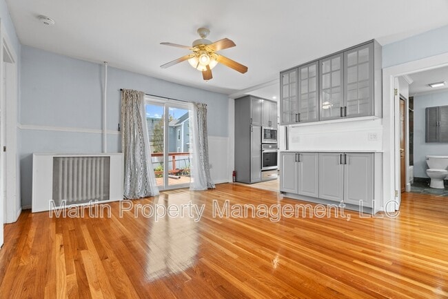 Building Photo - 12 Lowell Pl