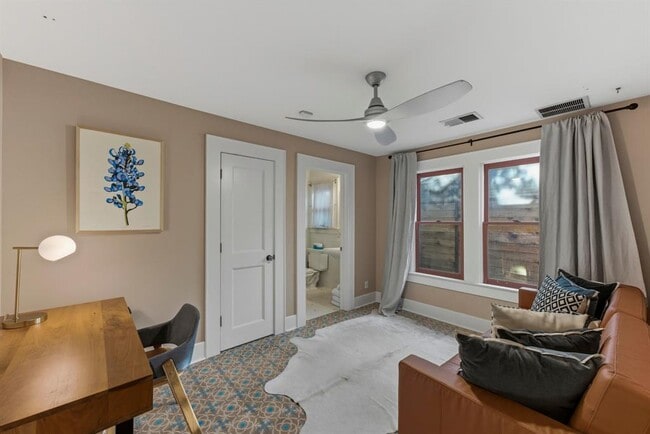 Building Photo - 1601 Alta Vista Ave