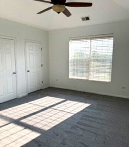 Building Photo - 16600 Liberty Cir