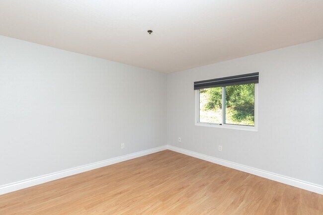 Building Photo - 2 Bed, 2 Bath Condo in Encinitas