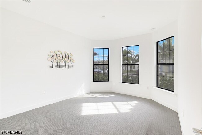 Building Photo - 10439 Ventana Ln