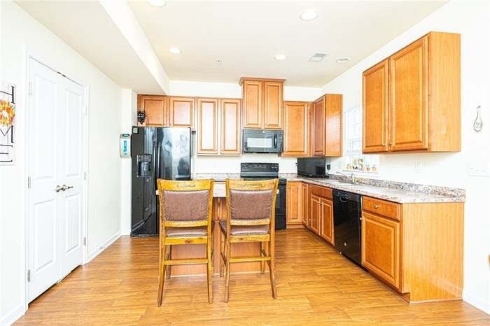 Building Photo - 1142 Bayberry Dr