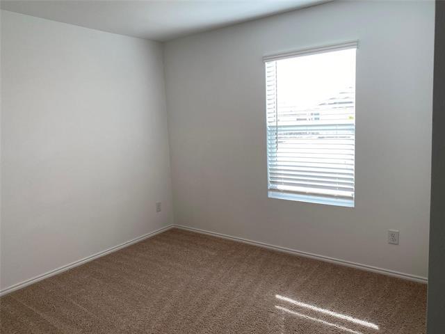 Building Photo - 5923 Wedgemere Dr