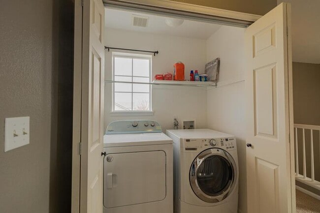 Building Photo - 1245 S Flatrock Cir