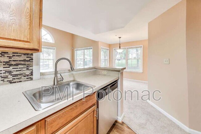 Building Photo - 14038 Vista Dr