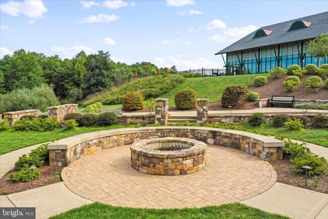 Building Photo - 166 Trout Lily Dr