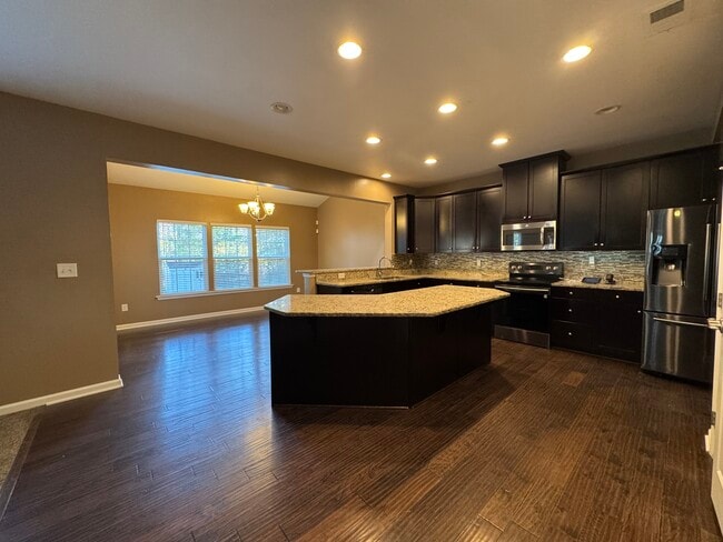 Building Photo - 103 Cape Landing