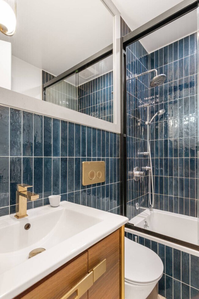 Building Photo - 297 Clifton Pl