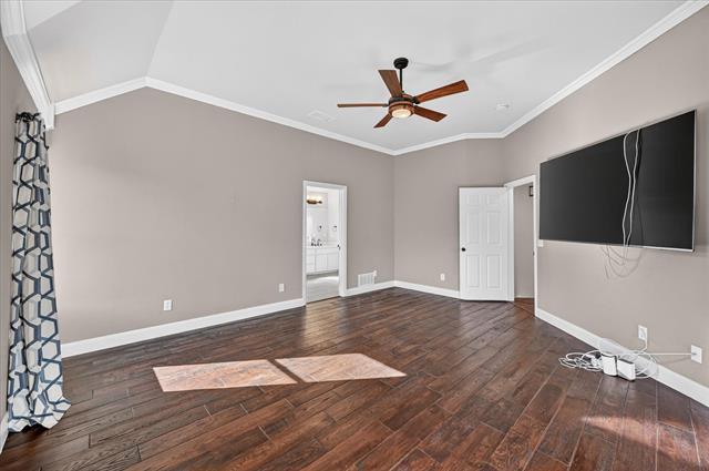 Building Photo - 3102 Southwood Dr