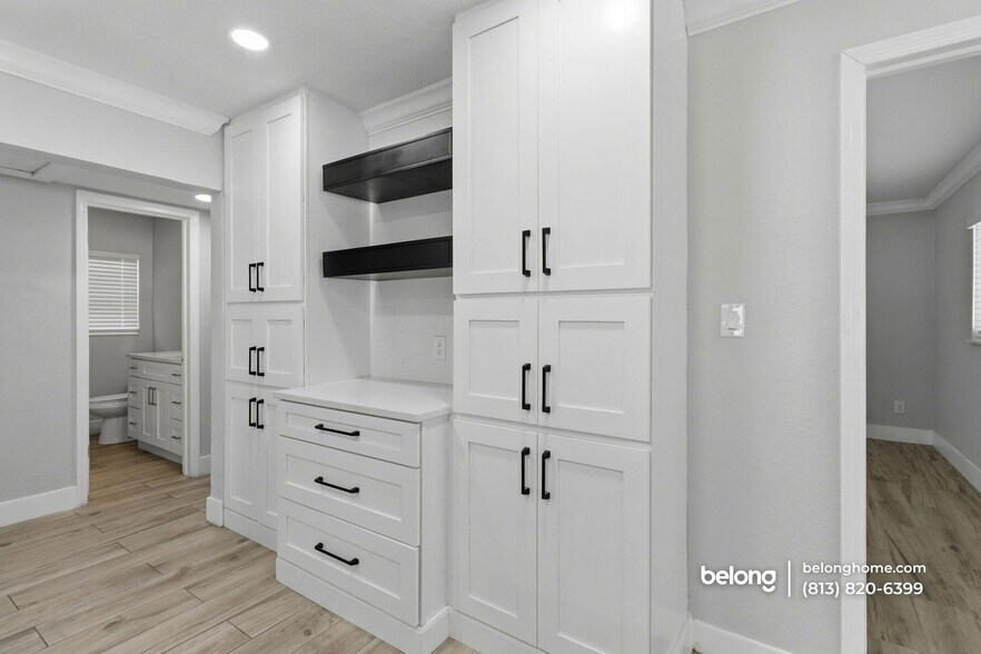 Building Photo - 3307 W Cass St