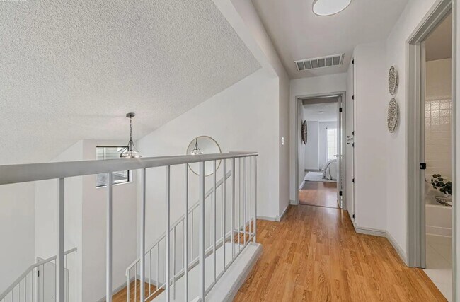 Building Photo - Newly Renovated 3 Bed / 3 Bath Home in Ardenwood – Top-Rated Schools!