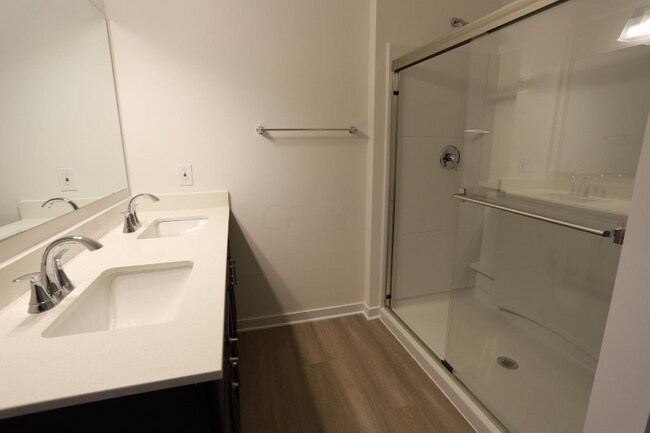 Building Photo - 464 Rochdale Run