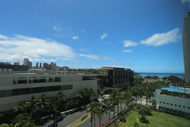 Building Photo - Hawaiki Tower - 2 bedroom, 2 bath with 2 c...