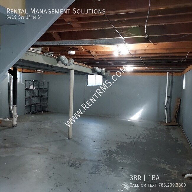 Building Photo - 5419 SW 14th St