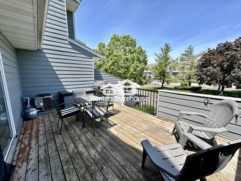 Building Photo - 14288 Estates Ave