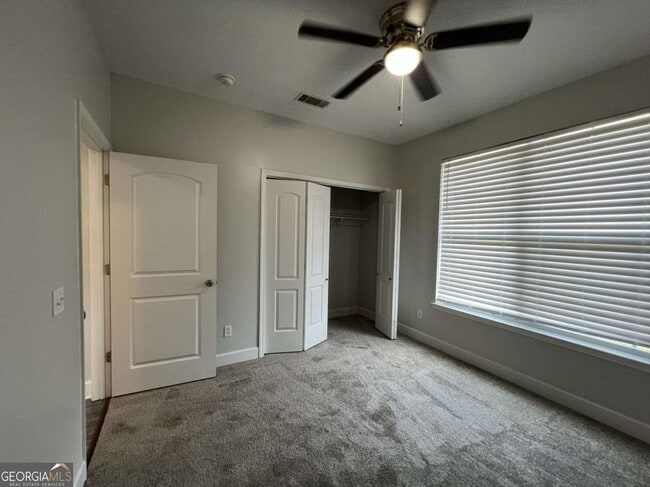 Building Photo - 203 Waters Edge Dr