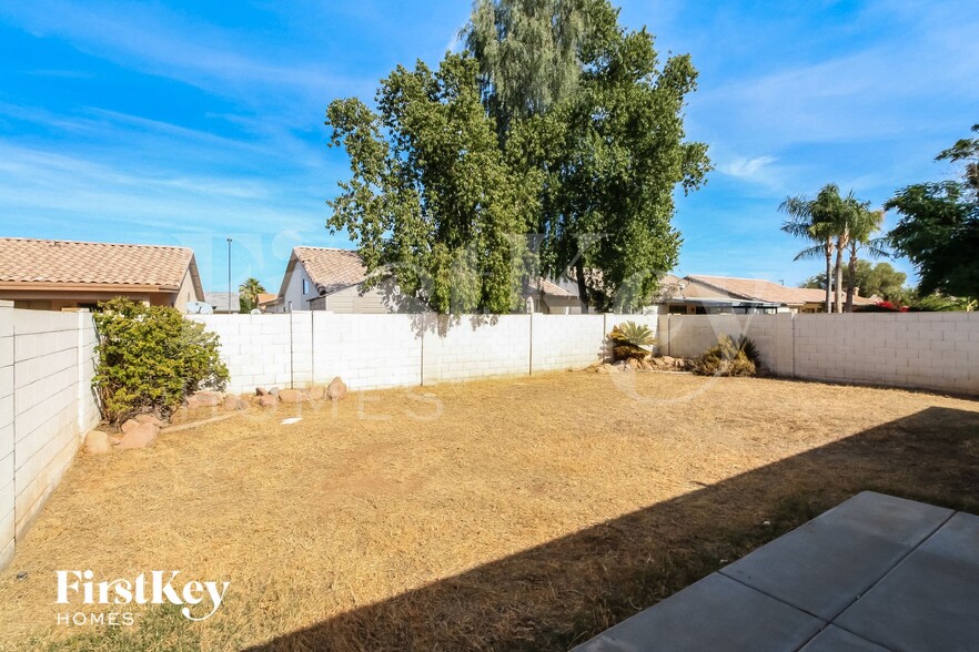 Building Photo - 2290 E Nunneley Ct