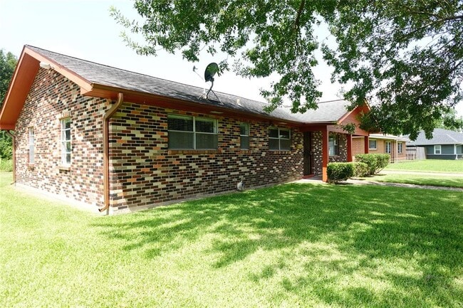Building Photo - 3030 Dawson Ln